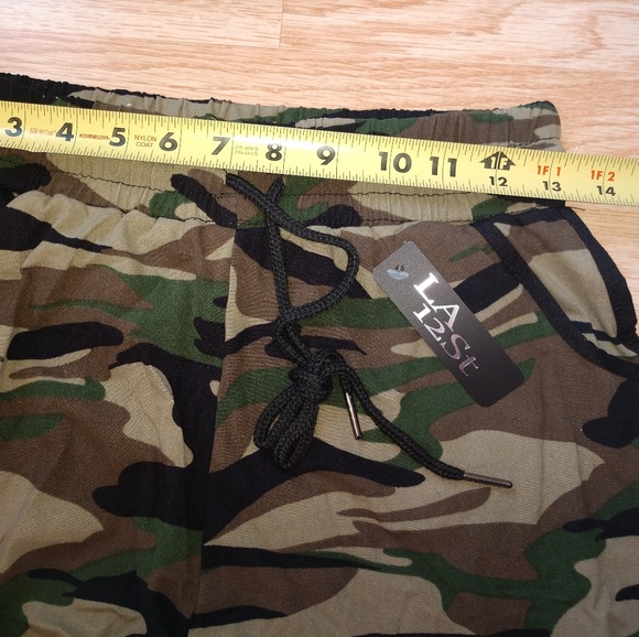 🔹 Camo Shorts - Picture 6 of 8